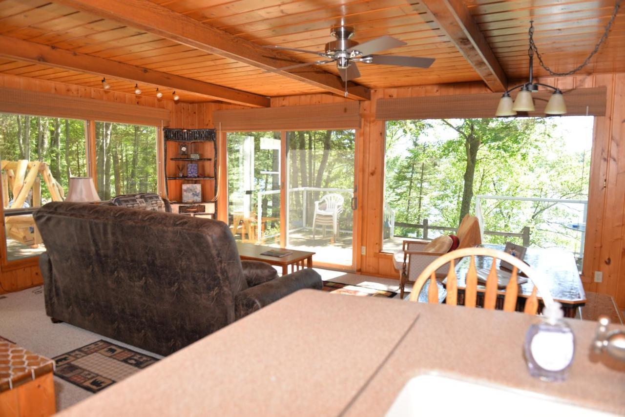 Decompression Zone Villa Arbor Vitae ภายนอก รูปภาพ